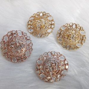 Uncut crystals top earrings